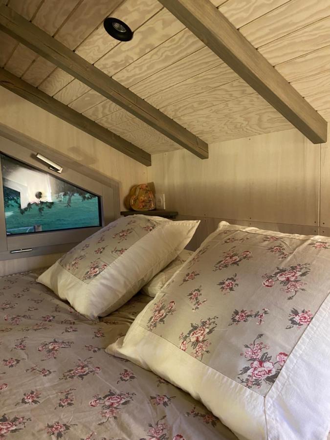 Jolie Tiny House Sous Les Grands Arbres Villa Cholet Luaran gambar